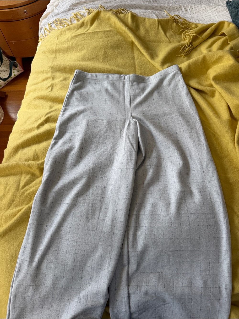 Jones New York Light Gray Wide Leg Pants with Subtle Check. Buttery and cozy.